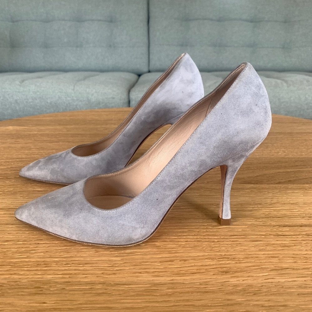 Stuart Weitzman   Suede Heel Pump Size 6 1/2  M